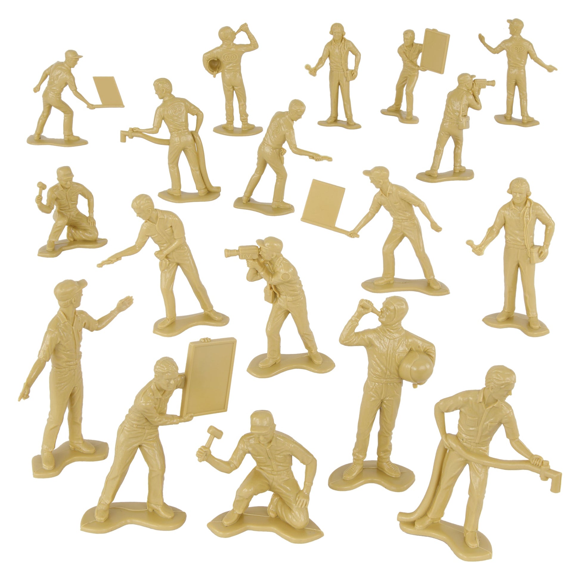 Tim Mee Toy Military Mechanics and Media Plastic Toy Soldiers Tan Color Vignette